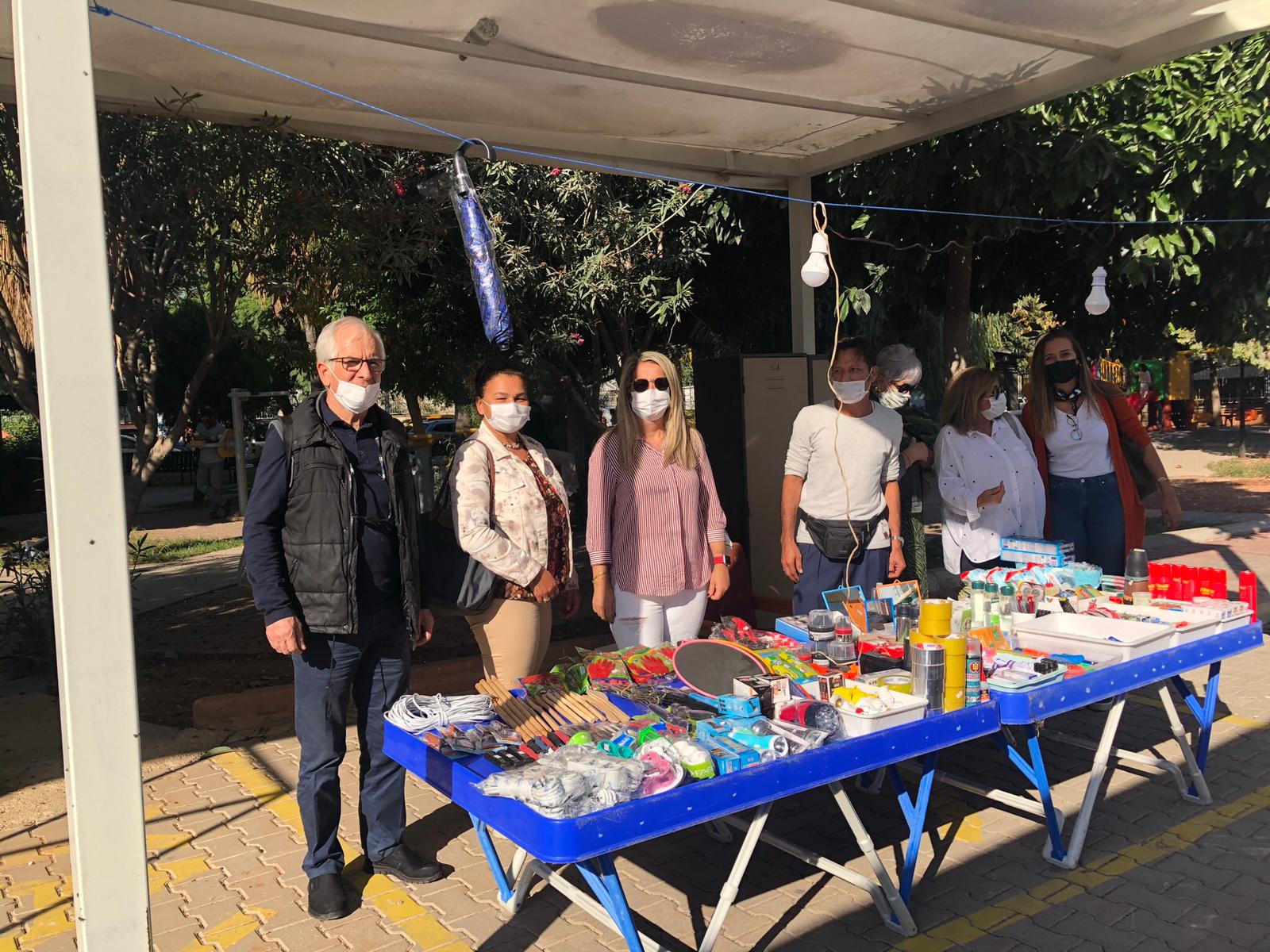 ENGELLİLER GÜNÜ KAPSAMINDA GÖRME VE İŞİTME ENGELLİLER STANDINI ZİYARET VE ALIŞ VERİŞ DESTEĞİ