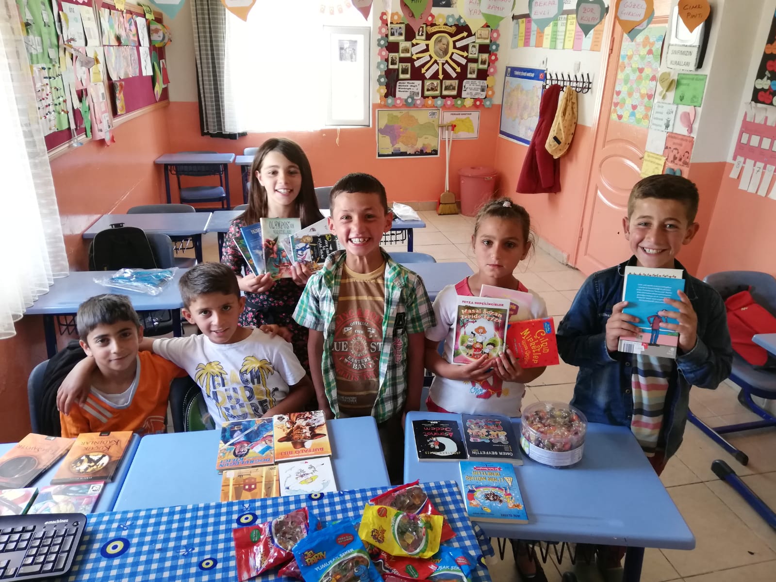 KÖY OKULUNA HİKAYE KİTAPLARI, ŞEKER TEMİNİ