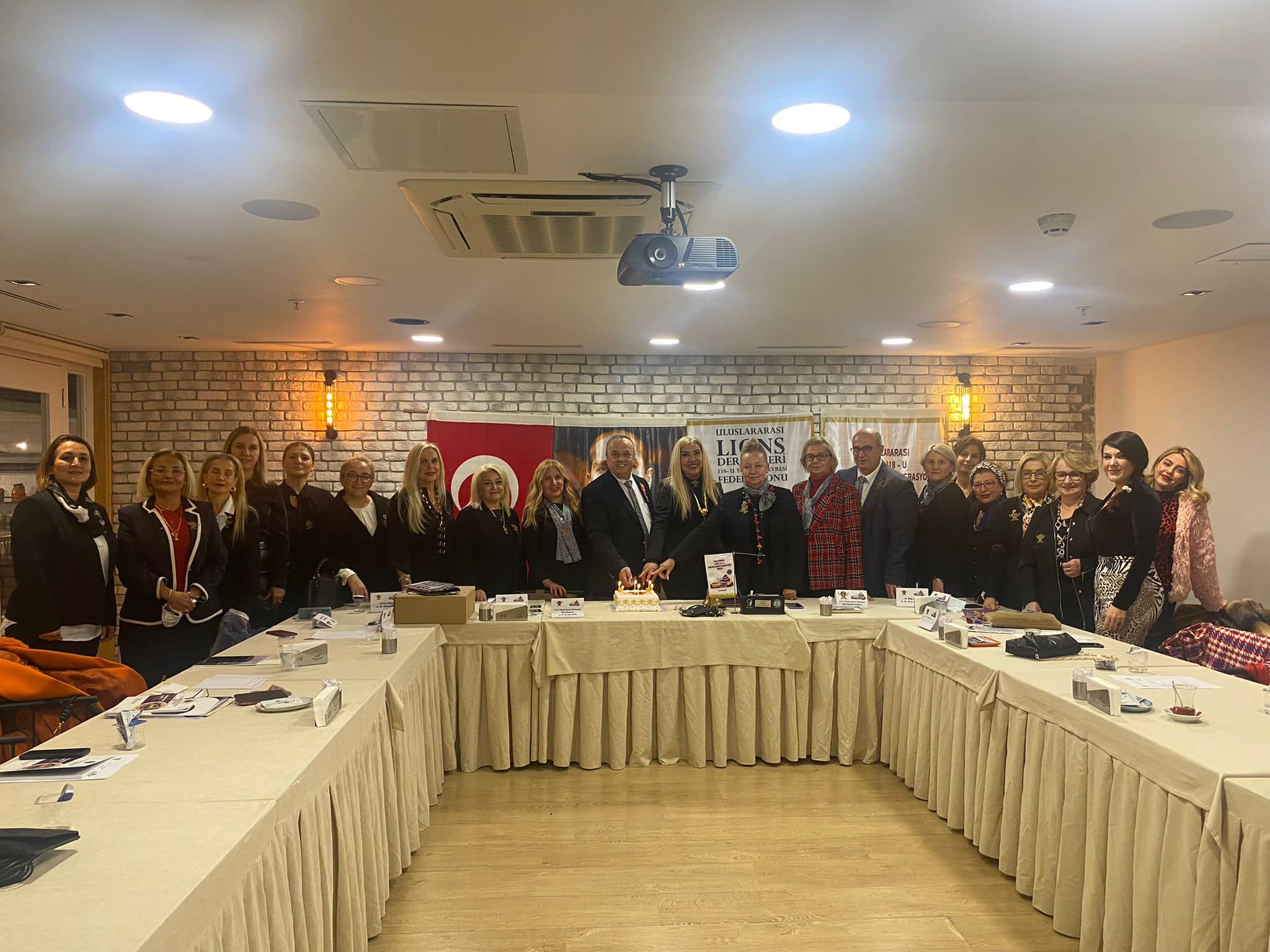 MERSİN BABİL LİONS  ARALIK AYI 2. TOPLANTI GENEL YÖNETMEN ZİYARETİ