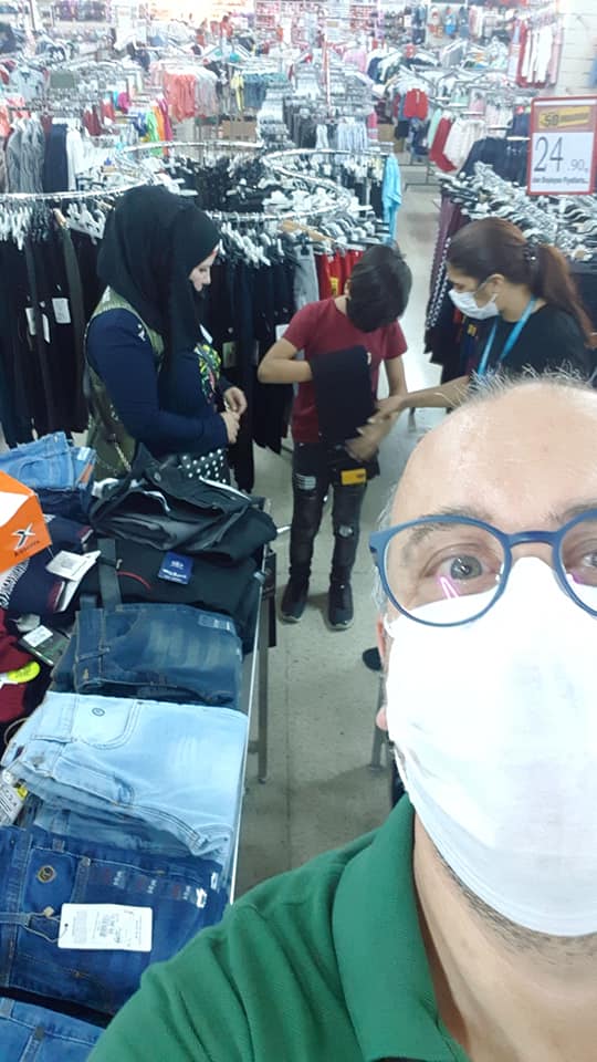 ihtiyaç sahibi çocuklarımıza okul kıyafeti yardımı