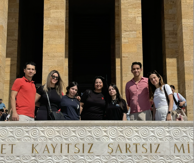 Daha önce Anıtkabiri görme şansı bulamamış Güney Düş Çocuklarımızla Ankaraya gittik. 