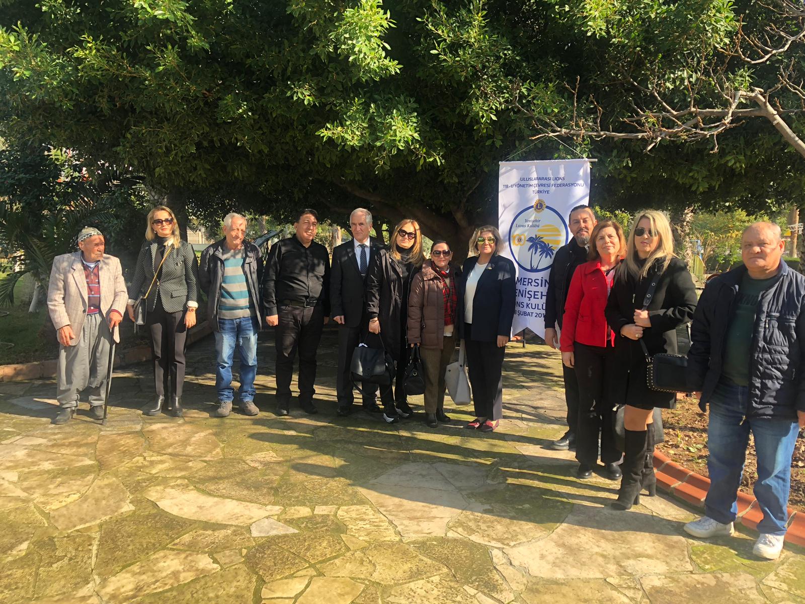 MERSİN SEL MAĞDURLARINA GIDA KOLİSİ TESLİMİ