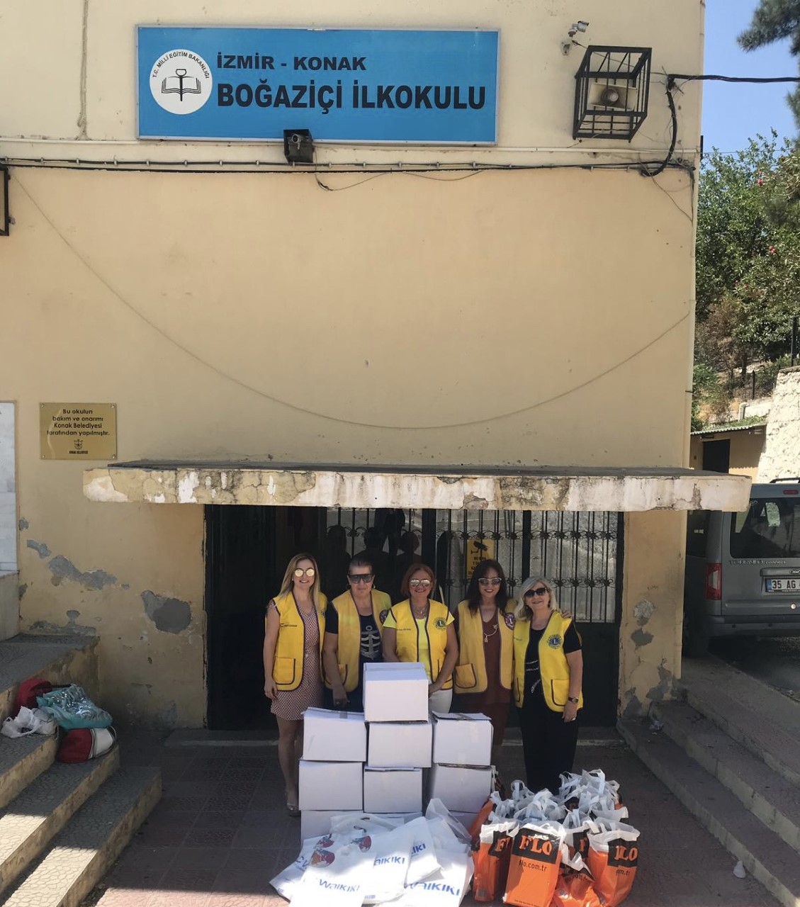 BOĞAZİÇİ ORTAOKULU GÜLTEPE GIDA VE GİYECEK YARDIMI