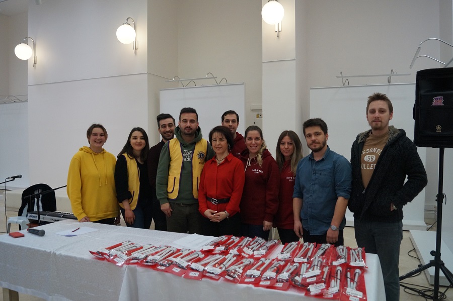 Beyaz Baston Hizmet Aktivitesi