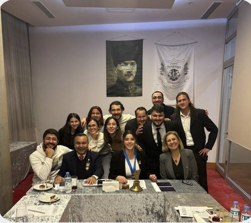 Adana Ziyapaşa Leo Kulübü olarak Aralık ayı II. Olağan Resmi Toplantımızı başarıyla gerçekleştirdik! 