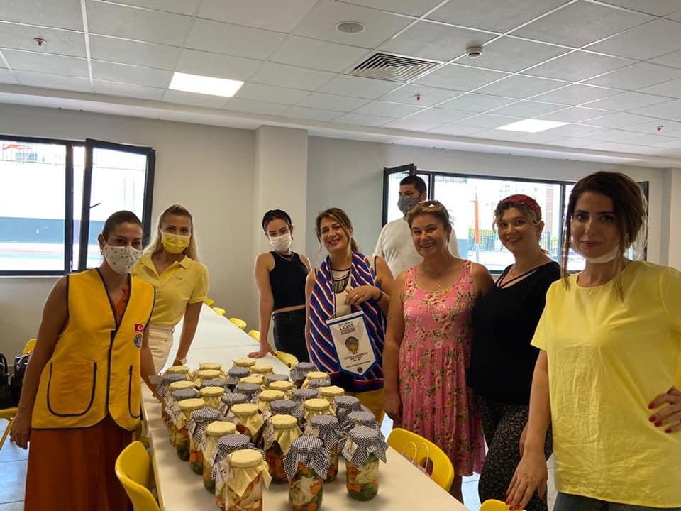 Eğitime katkı amaçlı Turşu kurma etkinliği