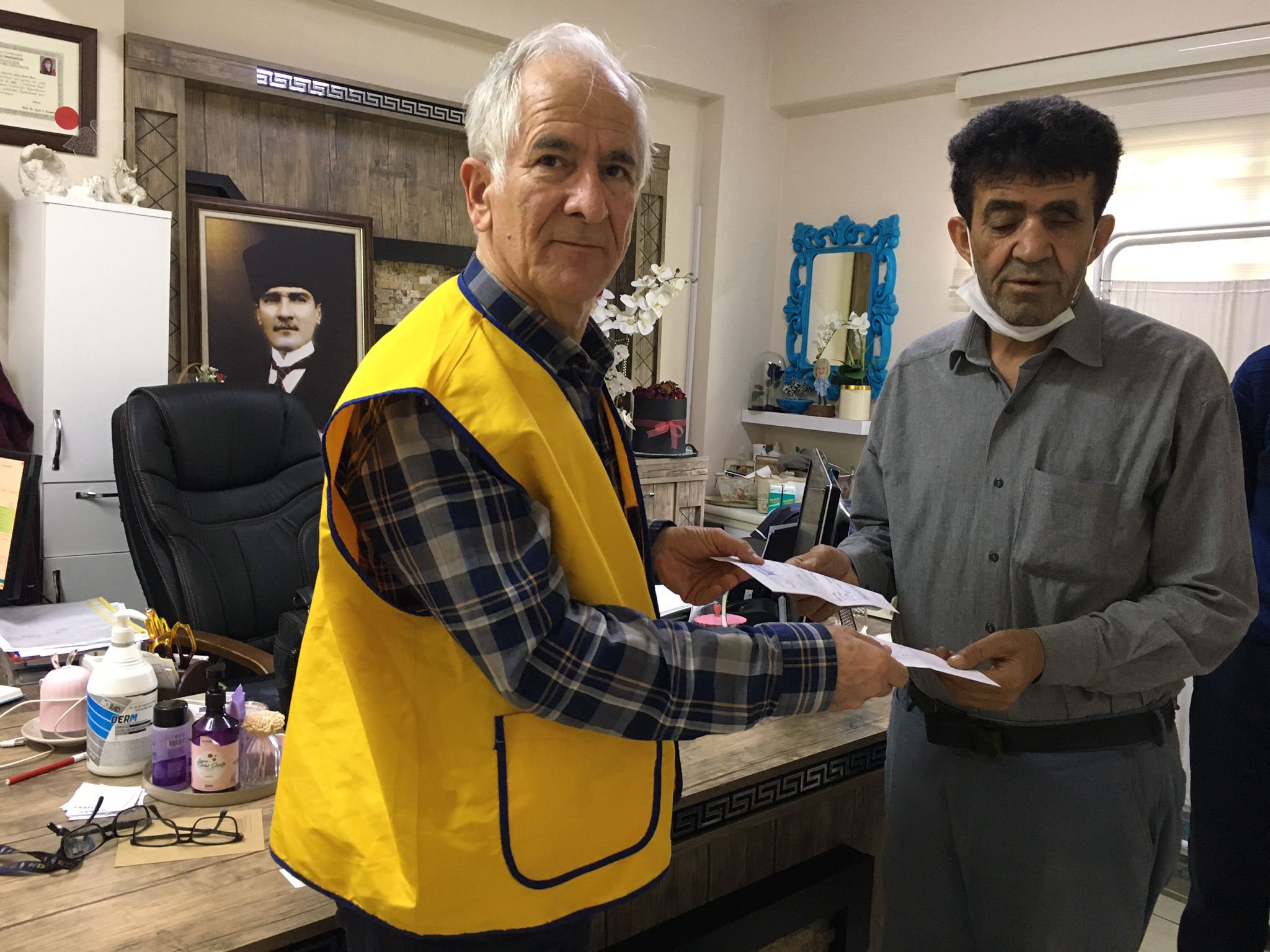 Mersin Müzisyen Görme Engellier Derneği\'ne mali destek