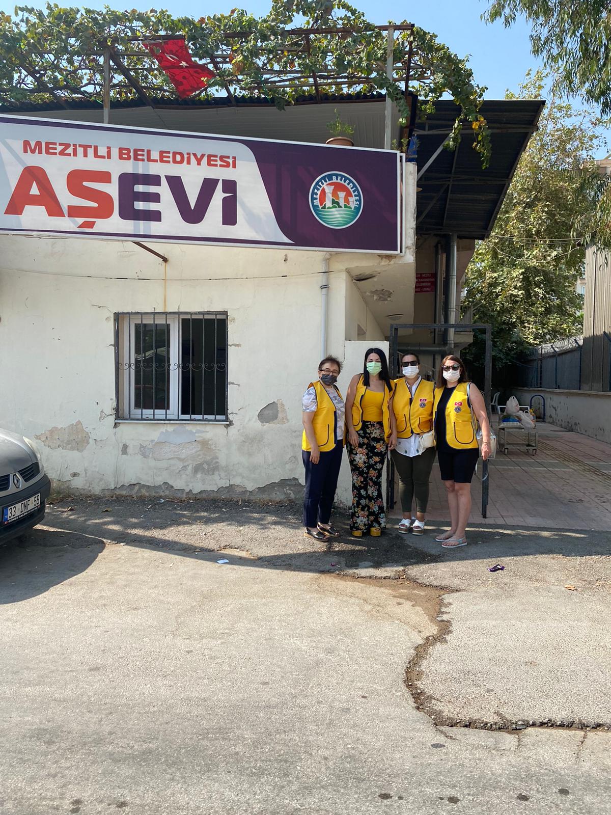 300 Aileye yemek bağışı