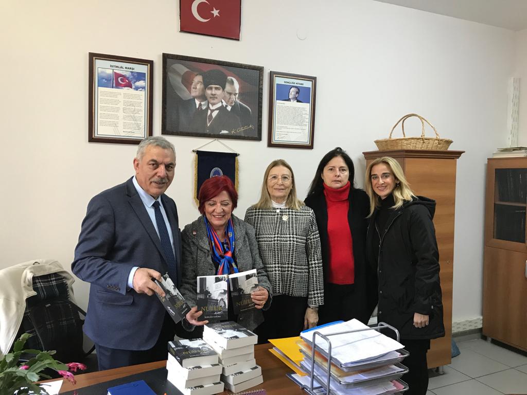 Pilot okulumuz öğretmenlerine NUTUK kitabı hediye edilmedi